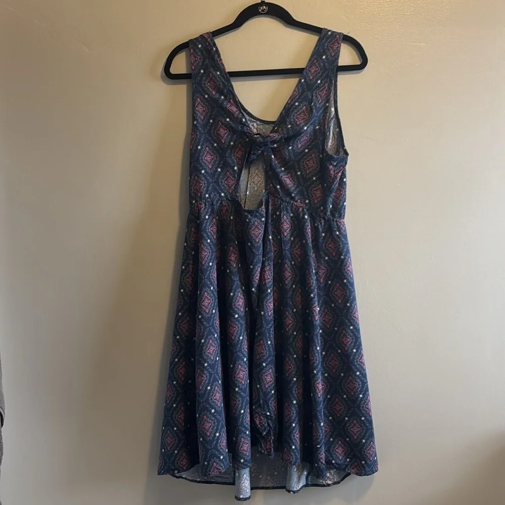 Torrid Navy and Red Patterned Sleeveless Dress, Size 1 - Picture 2 of 9